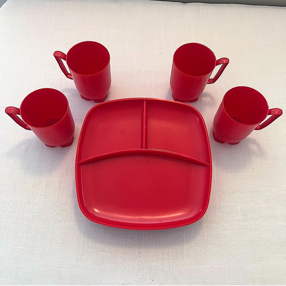 Vintage MCM Plastic Plates and Cups Made in the USA